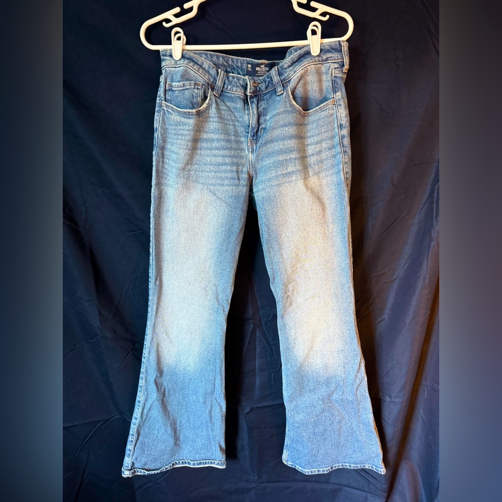 Bootcut flare low rise Hollister jeans never worn